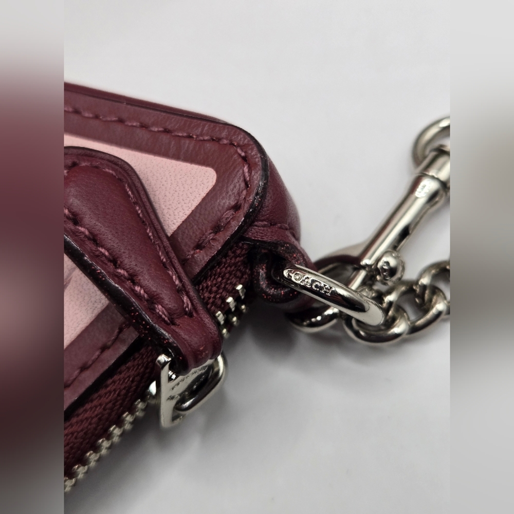 Coach Star Wars Triangle Keychain - Burgundy - Picture 4 of 10